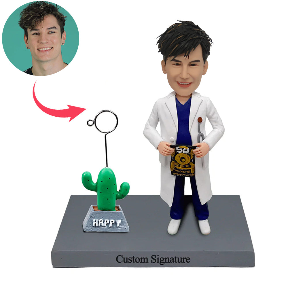Doctor Cabezudo con adorno de cactus