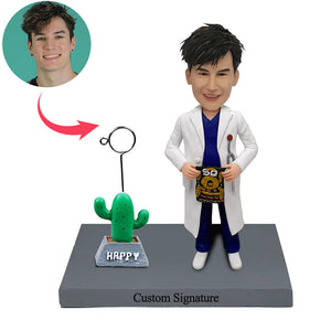 Doctor Cabezudo con adorno de cactus