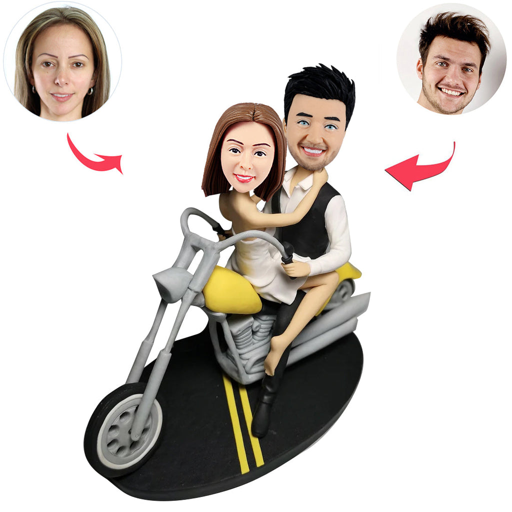 Cabezudo de pareja personalizado con motocicleta