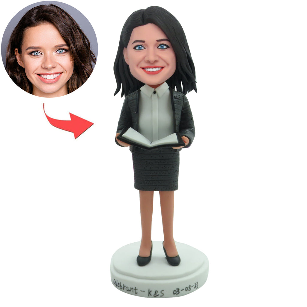 Cabezudos de profesoras personalizadas con atuendo de negocios negro