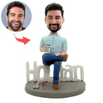 Figura cabezona personalizada con taza "El mejor jefe del mundo"