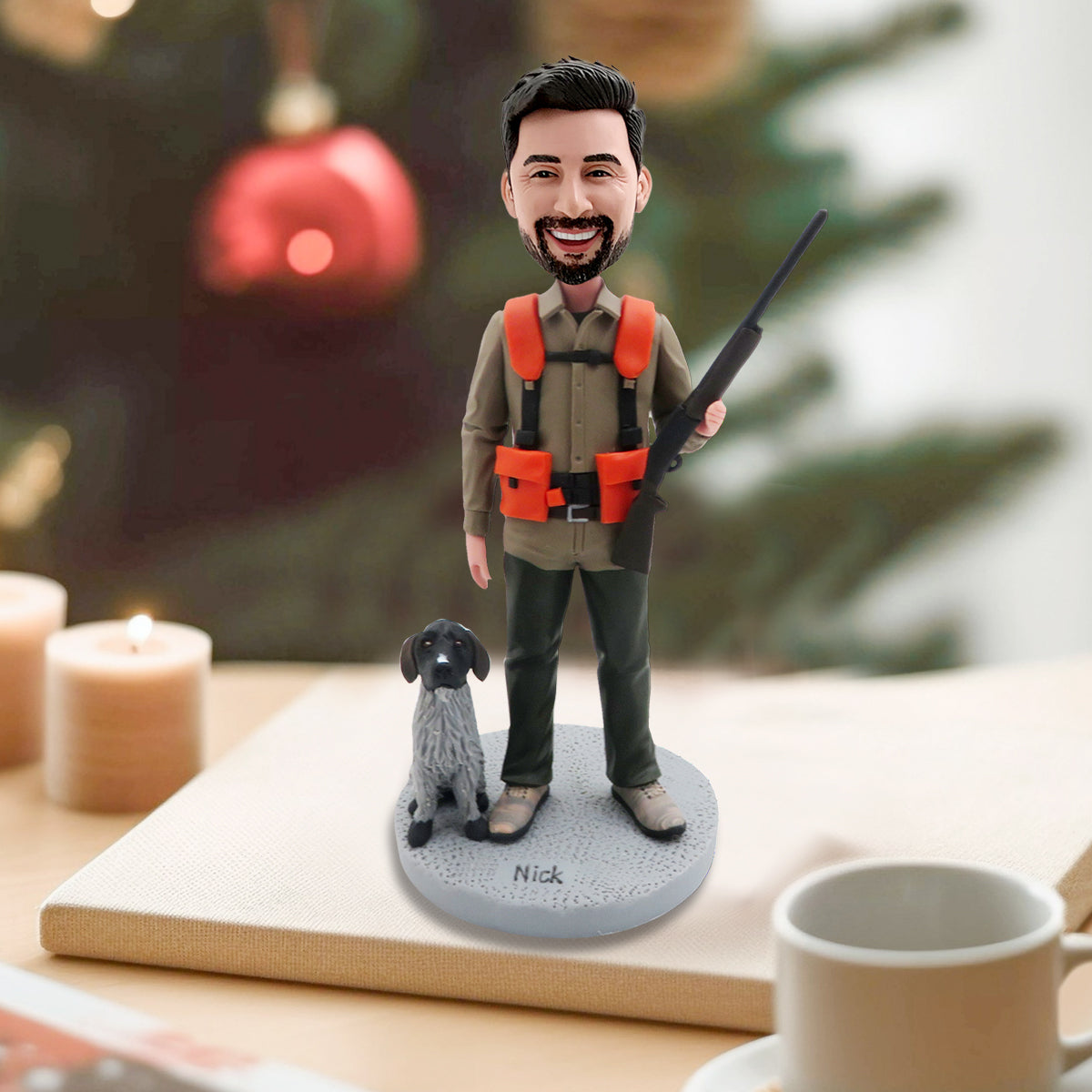 Figura cabezona de cazador personalizada con perro