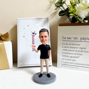 Cabezón masculino personalizado con letrero de BOSS