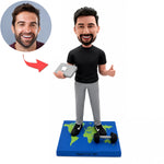 Figura cabezona personalizada con portátil y mancuerna