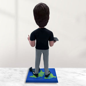 Figura cabezona personalizada con portátil y mancuerna