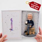 Bobblehead personalizado de jubilación con taza de café