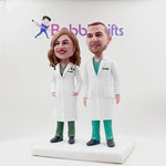 Cabezudo personalizado para pareja de súper doctores