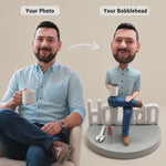Figura cabezona personalizada con taza "El mejor jefe del mundo"